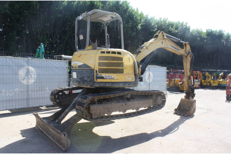 Yanmar VIO45-5B - Pelle sur chenille: photos 2 Yanmar VIO45-5B - Pelle sur chenille: photos 2