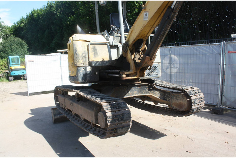 Yanmar VIO45-5B - Pelle sur chenille: photos 5 Yanmar VIO45-5B - Pelle sur chenille: photos 5