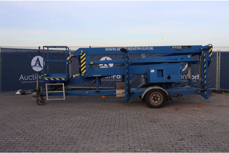 Custers R20EHS - Nacelle articulée: photos 2 Custers R20EHS - Nacelle articulée: photos 2