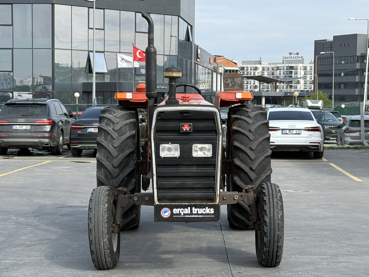 MASSEY FERGUSON 1996 MASSEY FERGUSON 285 S/ TRACTOR - Tracteur agricole: photos 2 MASSEY FERGUSON 1996 MASSEY FERGUSON 285 S/ TRACTOR - Tracteur agricole: photos 2
