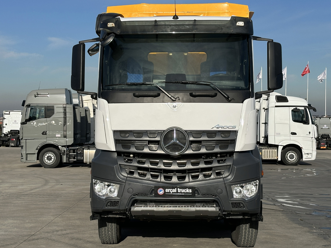 MERCEDES 2021 MERCEDES AROCS 4142/AUTO-AC-EURO6-8X4 HARDOX TIPPER - Camion benne: photos 2 MERCEDES 2021 MERCEDES AROCS 4142/AUTO-AC-EURO6-8X4 HARDOX TIPPER - Camion benne: photos 2