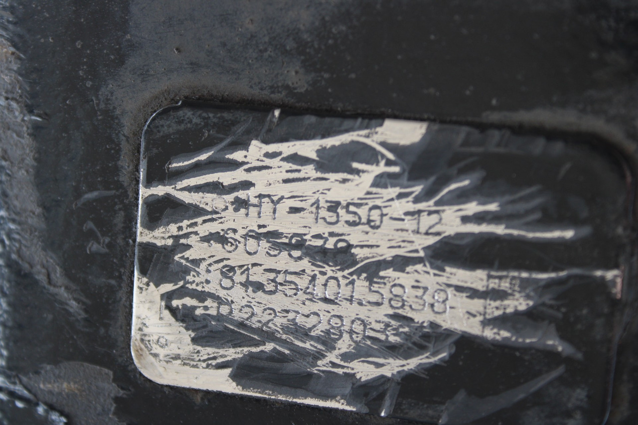 AXA SPATE MAN TGX HY-1350-12, 81.35401.5838 - Essieu arrière pour Camion: photos 2 AXA SPATE MAN TGX HY-1350-12, 81.35401.5838 - Essieu arrière pour Camion: photos 2