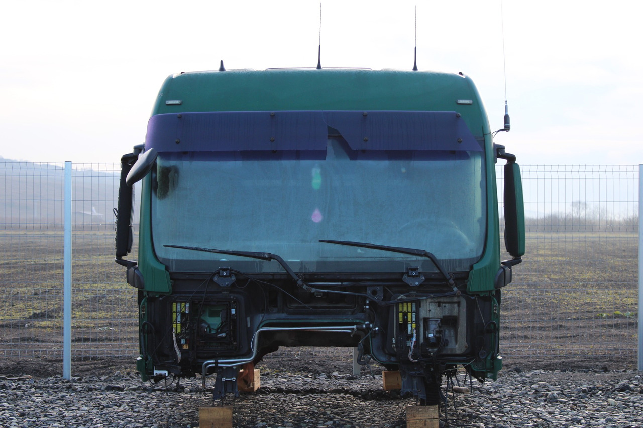 CABINA MAN TGX XLX - Cabine pour Camion: photos 1 CABINA MAN TGX XLX - Cabine pour Camion: photos 1