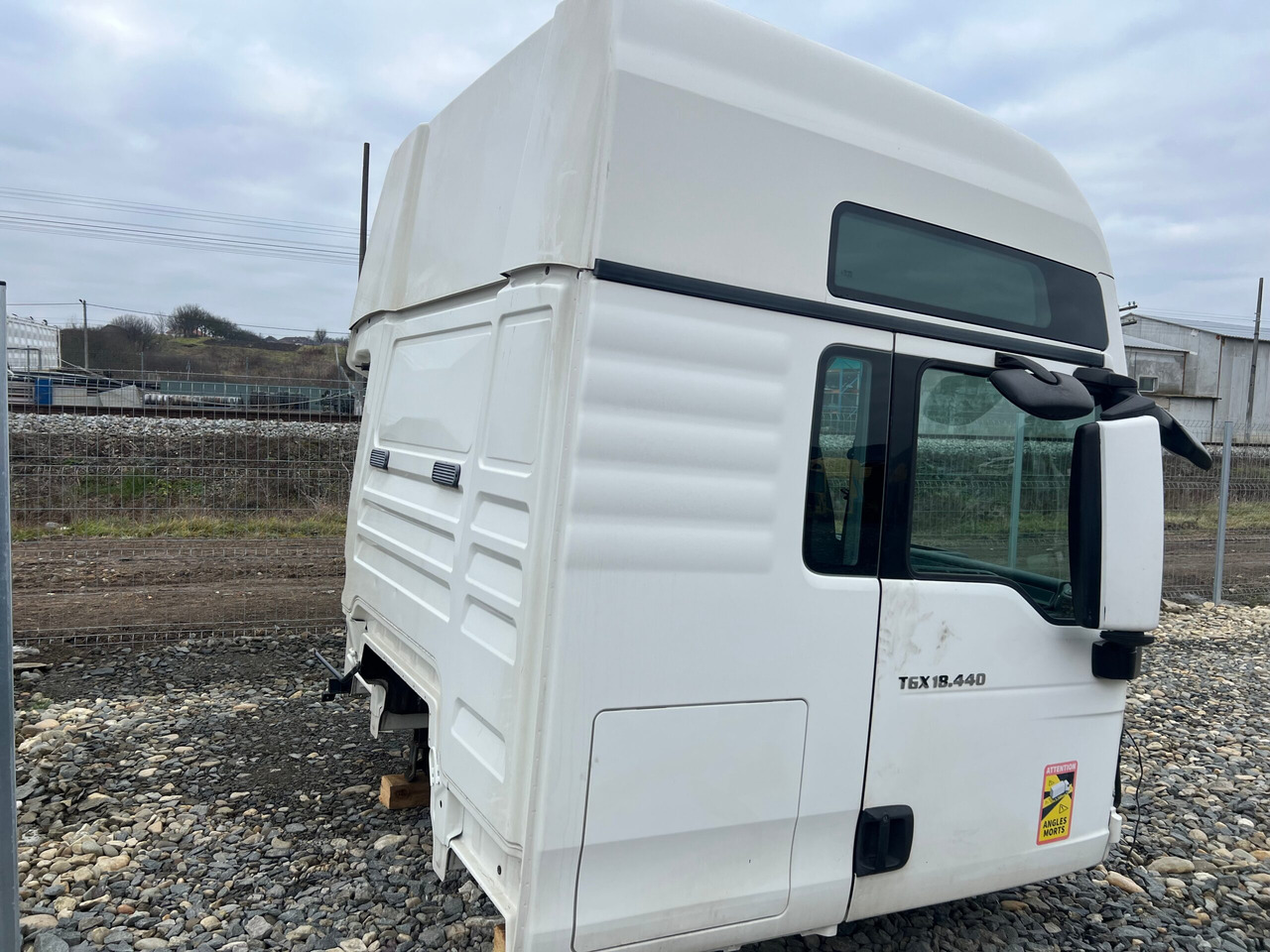 CABINA MAN TGX XXL - Cabine pour Camion: photos 4 CABINA MAN TGX XXL - Cabine pour Camion: photos 4