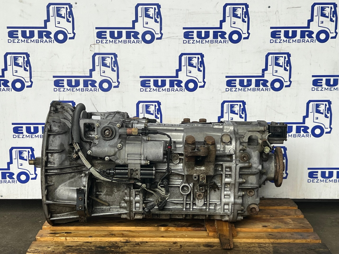 CUTIE DE VITEZE G211-16 FARA RETARDER MERCEDES ACTROS MP1 - Boîte de vitesse pour Camion: photos 1 CUTIE DE VITEZE G211-16 FARA RETARDER MERCEDES ACTROS MP1 - Boîte de vitesse pour Camion: photos 1