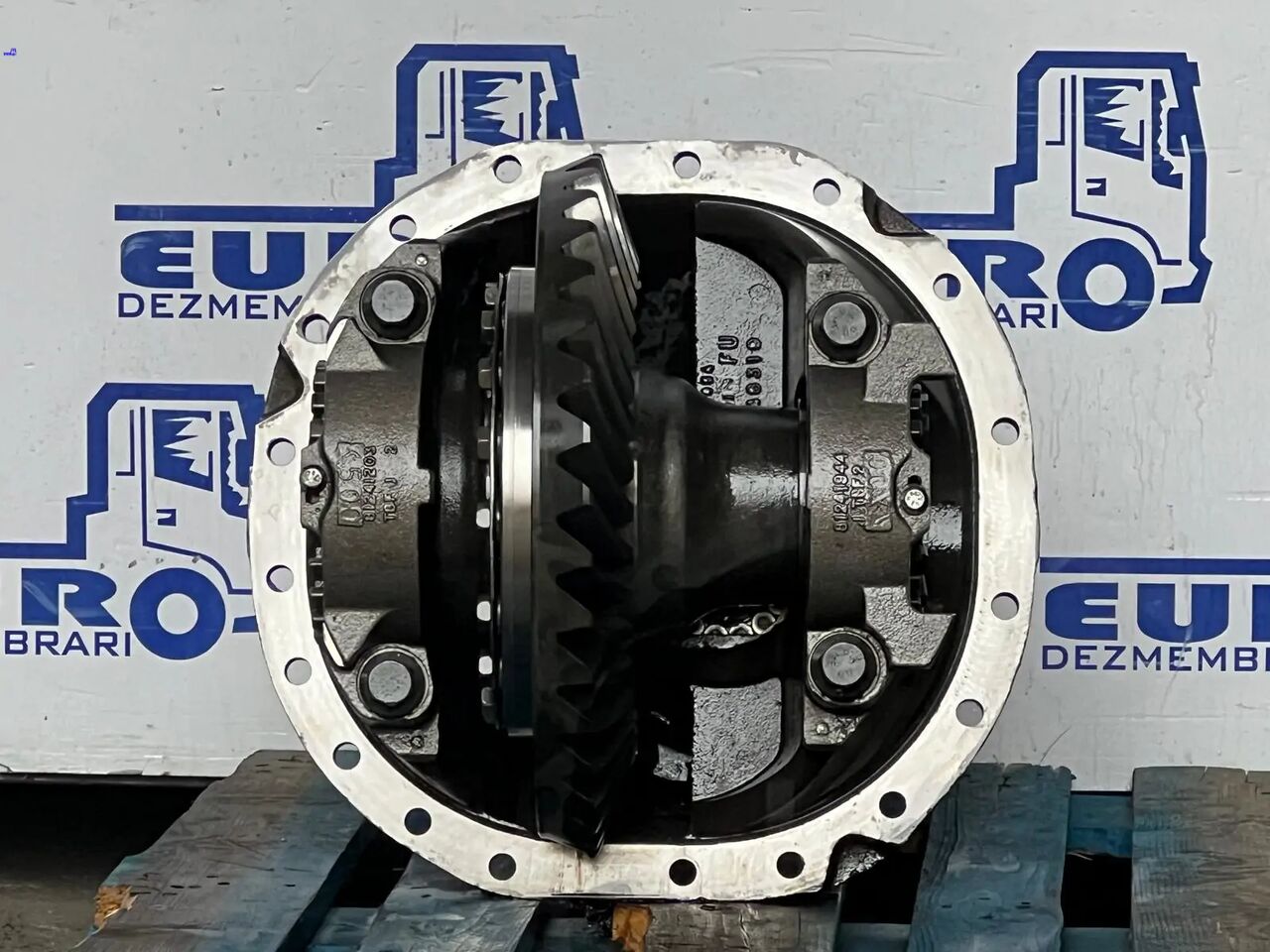 DIFERENTIAL VOLVO R=3.08 - Différentiel pour Camion: photos 2 DIFERENTIAL VOLVO R=3.08 - Différentiel pour Camion: photos 2