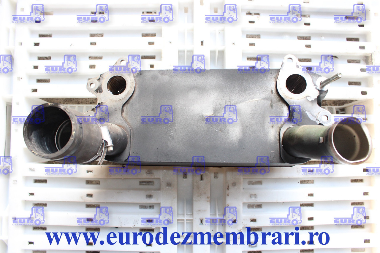 RADIATOR RACIRE ULEI INTARDER DAF 1900765 - Radiateur d'huile pour Camion: photos 1 RADIATOR RACIRE ULEI INTARDER DAF 1900765 - Radiateur d'huile pour Camion: photos 1