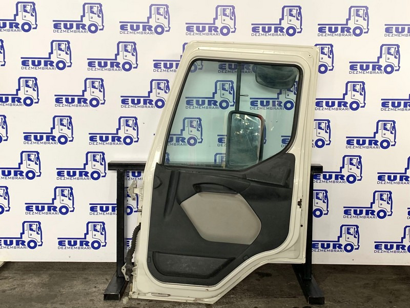 USA DREAPTA RENAULT D WIDE - Portière et pièces pour Camion: photos 2 USA DREAPTA RENAULT D WIDE - Portière et pièces pour Camion: photos 2