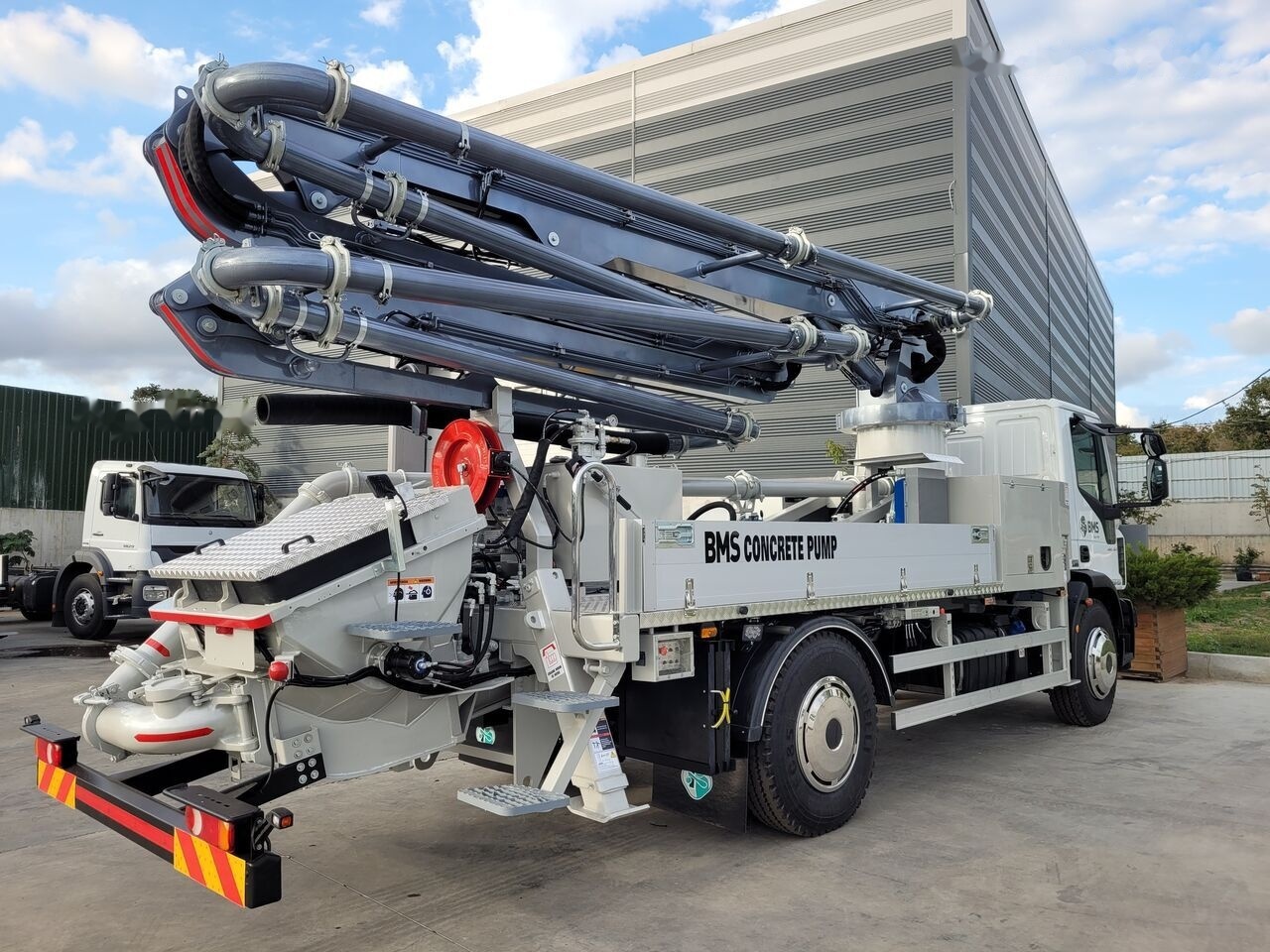 Mercedes-Benz New BMS BCP M22 ZX-4 on chassis - Camion pompe: photos 4 Mercedes-Benz New BMS BCP M22 ZX-4 on chassis - Camion pompe: photos 4