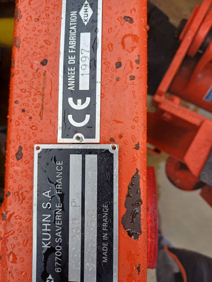 Kuhn FC280 - Faucheuse: photos 3 Kuhn FC280 - Faucheuse: photos 3