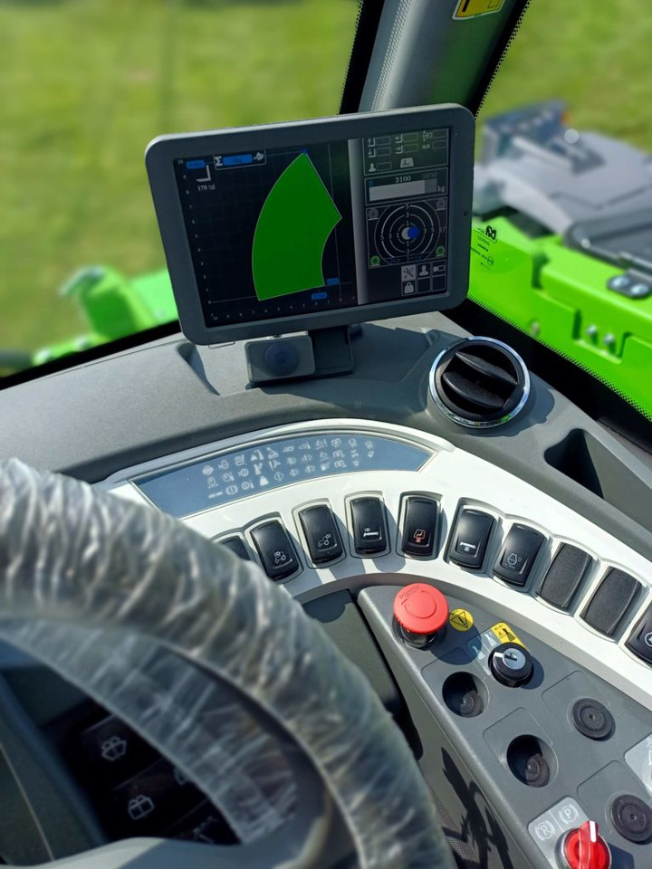 Merlo TF38.10 TT CS 136 - Chariot télescopique: photos 4 Merlo TF38.10 TT CS 136 - Chariot télescopique: photos 4