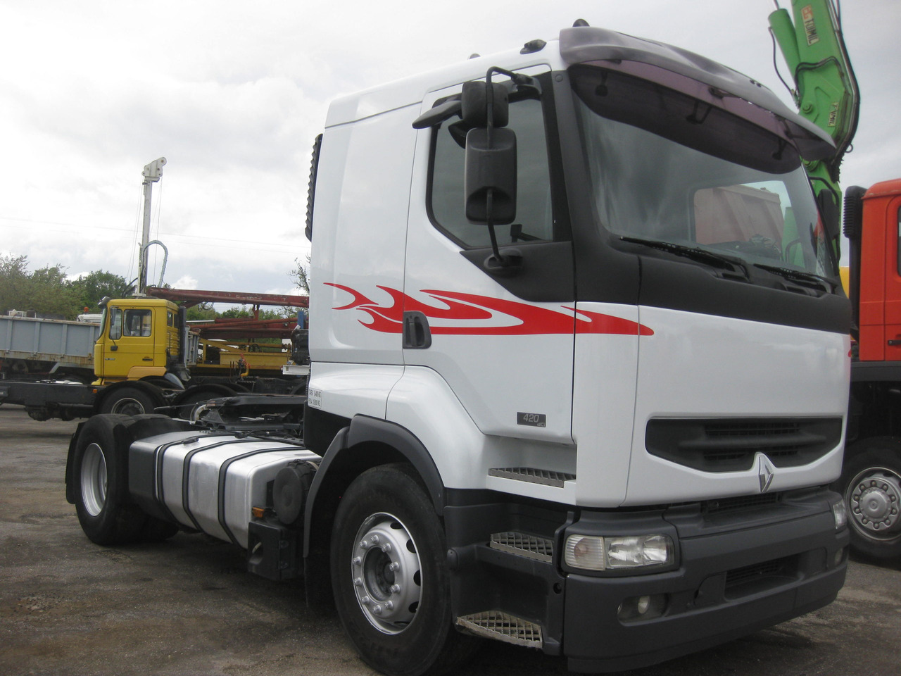 CABEZA TRACTORA RENAULT PREMIUM 420 - Tracteur routier: photos 2 CABEZA TRACTORA RENAULT PREMIUM 420 - Tracteur routier: photos 2