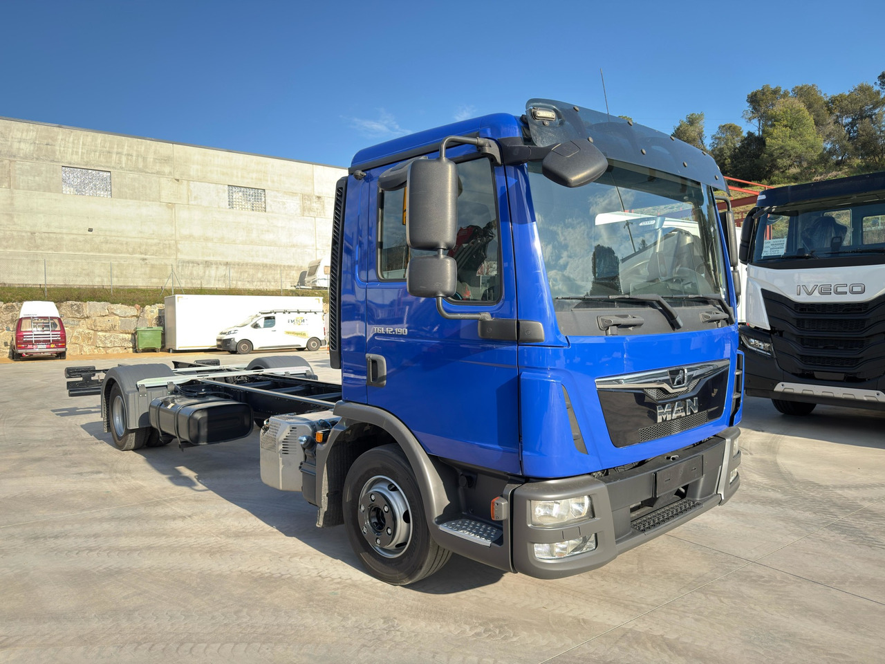 MAN 12.190 BL TGL E6 (Chassis) - Châssis cabine: photos 2 MAN 12.190 BL TGL E6 (Chassis) - Châssis cabine: photos 2