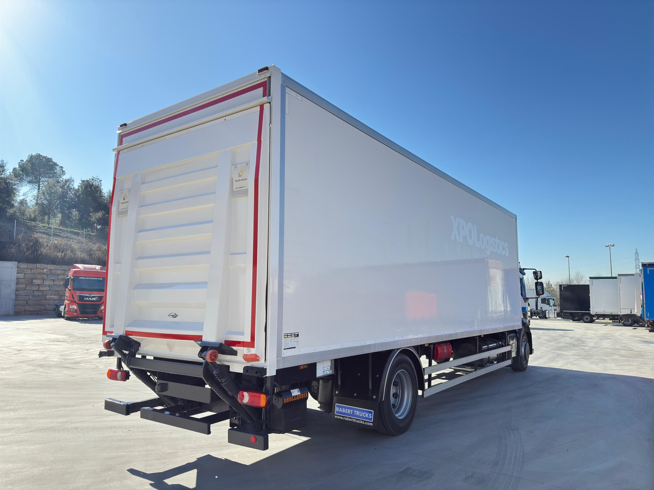 RENAULT D19.280 E6 (VAN) - Camion fourgon: photos 4 RENAULT D19.280 E6 (VAN) - Camion fourgon: photos 4