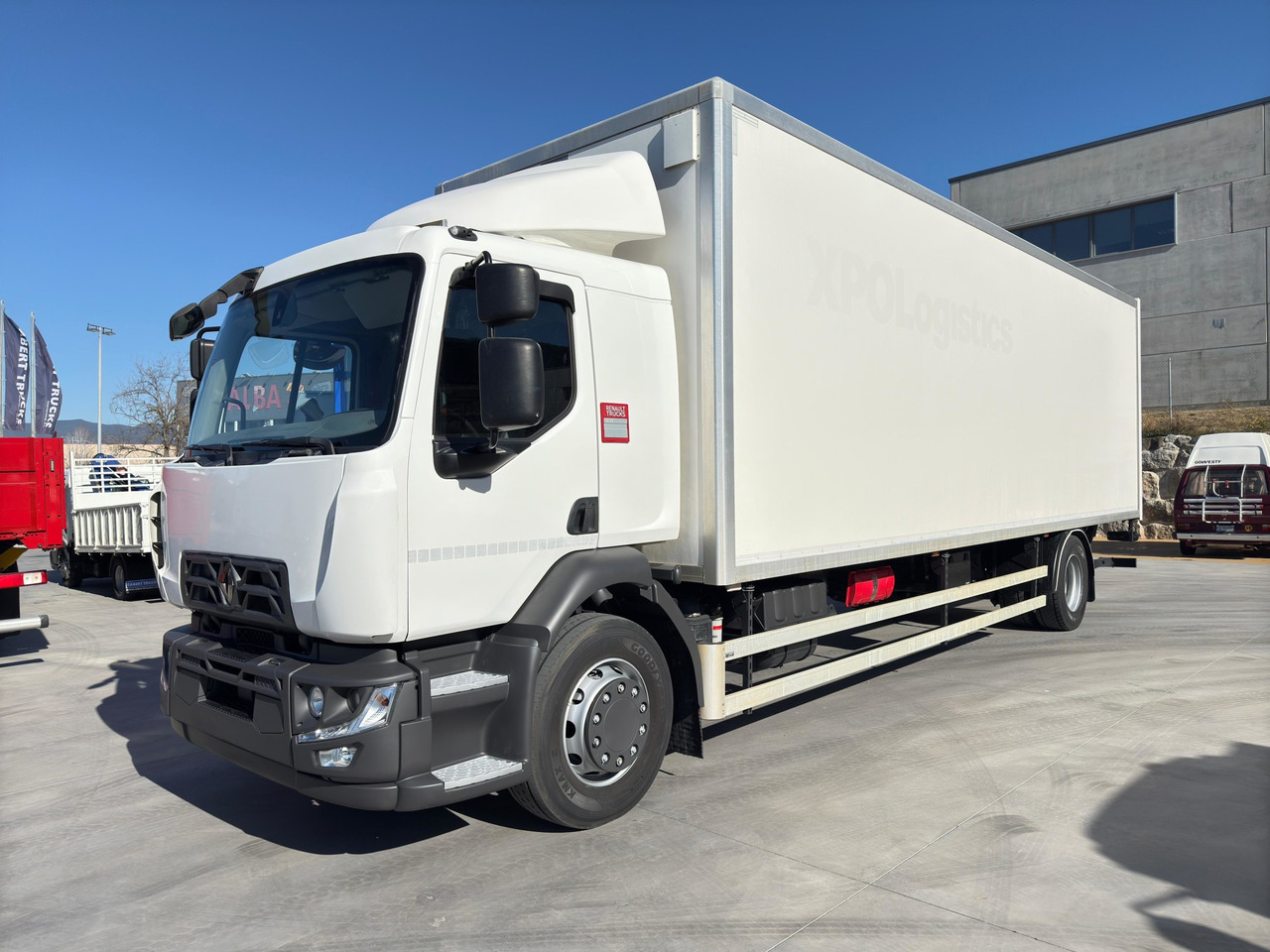 RENAULT D19.280 E6 (VAN) - Camion fourgon: photos 1 RENAULT D19.280 E6 (VAN) - Camion fourgon: photos 1