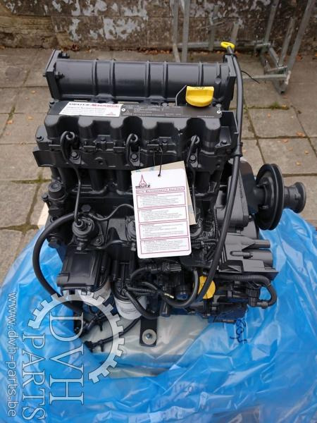 Deutz D2011L03 - Moteur pour Engins de chantier: photos 1 Deutz D2011L03 - Moteur pour Engins de chantier: photos 1