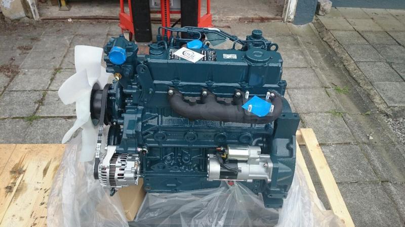 Kubota V3300 - Moteur pour Engins de chantier: photos 1 Kubota V3300 - Moteur pour Engins de chantier: photos 1
