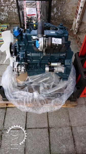 Kubota V3300-T - Moteur pour Engins de chantier: photos 2 Kubota V3300-T - Moteur pour Engins de chantier: photos 2