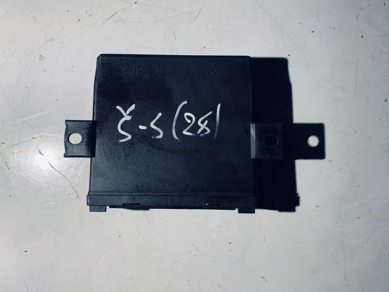 Iveco STRALIS - Bloc de gestion: photos 4 Iveco STRALIS - Bloc de gestion: photos 4