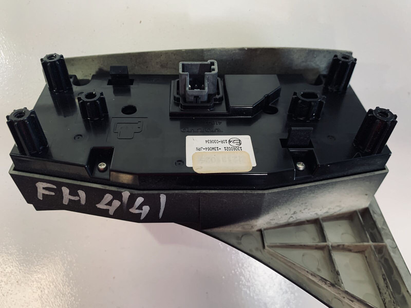 Volvo FH - Panel de instrumentos: photos 2 Volvo FH - Panel de instrumentos: photos 2