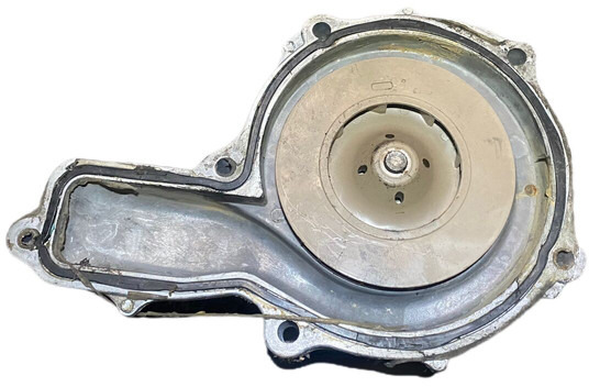 Volvo - Pompe à liquide de refroidissement: photos 2 Volvo - Pompe à liquide de refroidissement: photos 2