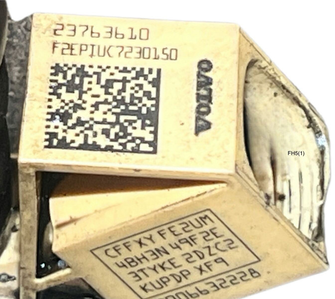 Volvo  - Filtre à carburant: photos 4 Volvo  - Filtre à carburant: photos 4