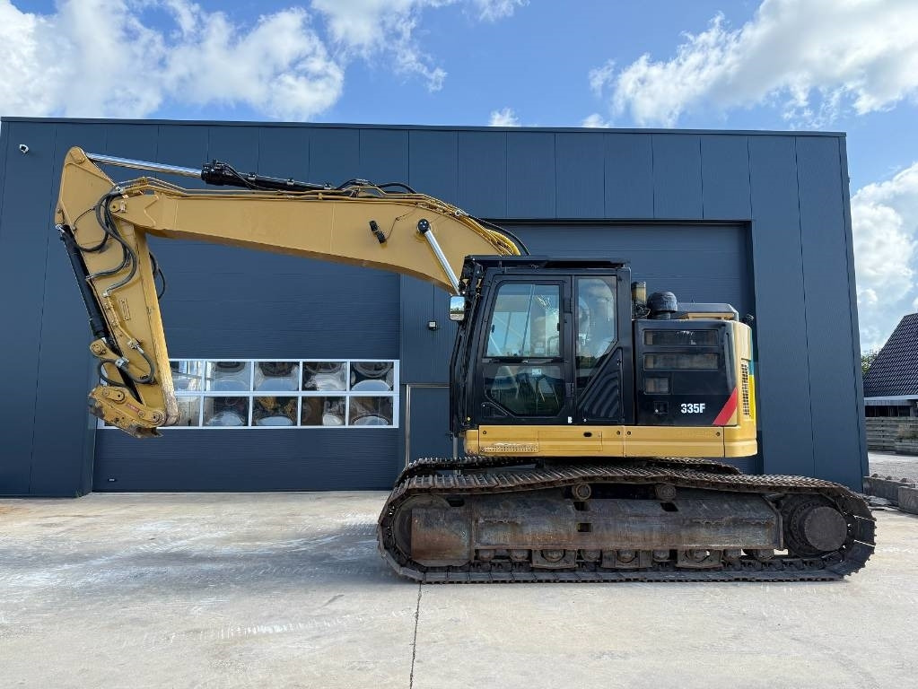 CAT 335 F L CR - Pelle sur chenille: photos 1 CAT 335 F L CR - Pelle sur chenille: photos 1