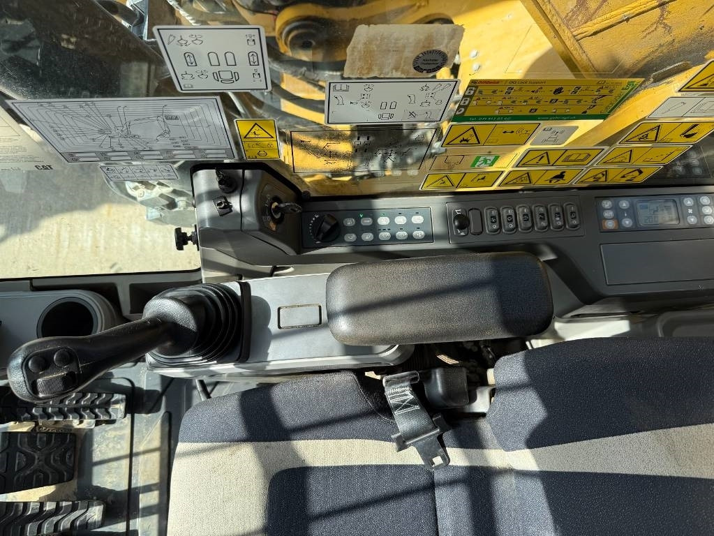 CAT 335 F L CR - Pelle sur chenille: photos 5 CAT 335 F L CR - Pelle sur chenille: photos 5