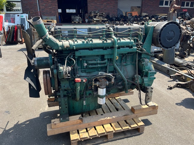 VOLVO Penta D16 - Moteur pour Engins de chantier: photos 2 VOLVO Penta D16 - Moteur pour Engins de chantier: photos 2