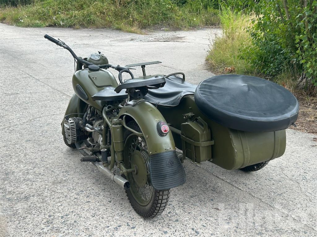 1973 Dnepr MT 9 - Motocyclette: photos 4 1973 Dnepr MT 9 - Motocyclette: photos 4