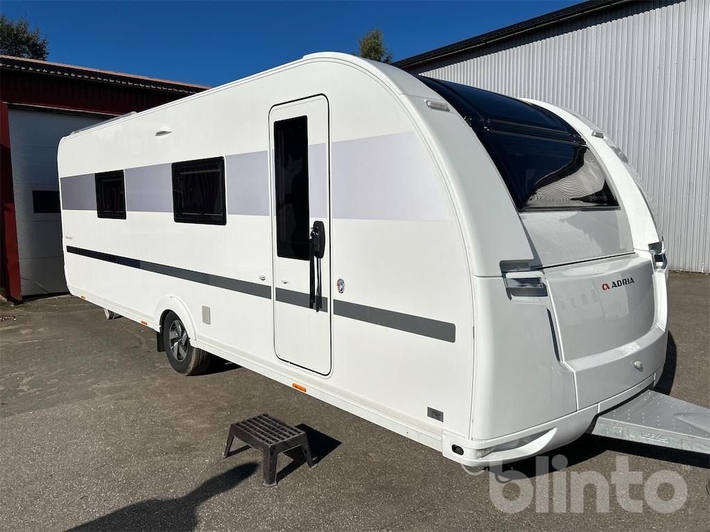 ADRIA Alpina 663HT - Caravane: photos 3 ADRIA Alpina 663HT - Caravane: photos 3
