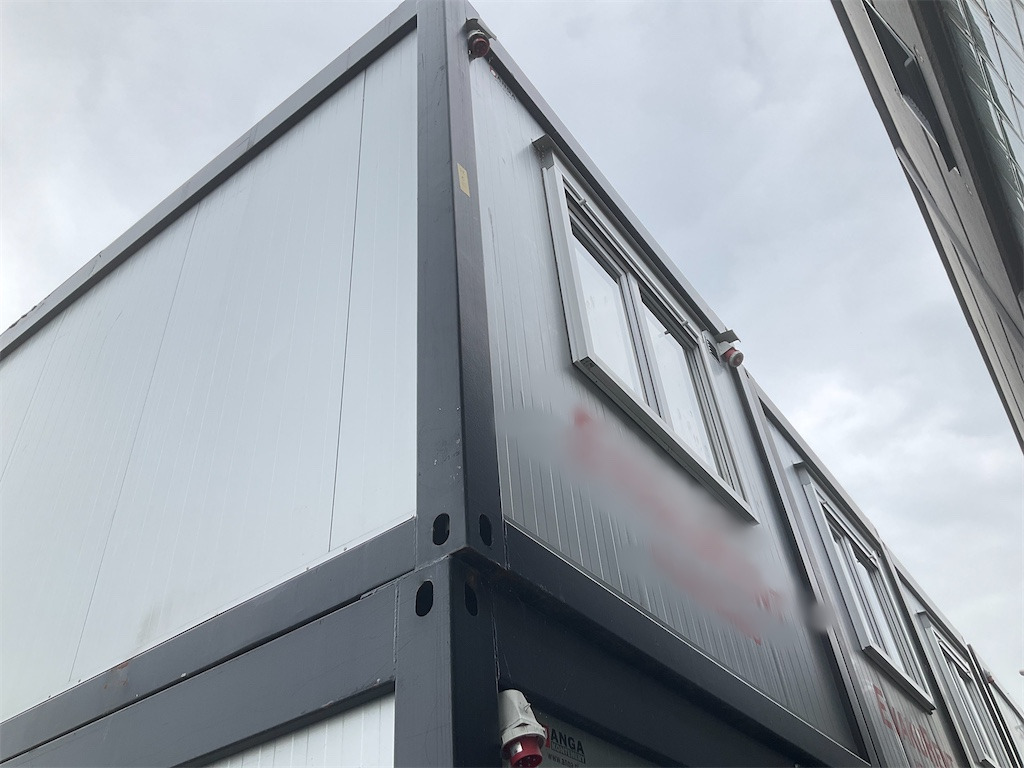 Anga - Conteneur comme habitat: photos 4 Anga - Conteneur comme habitat: photos 4