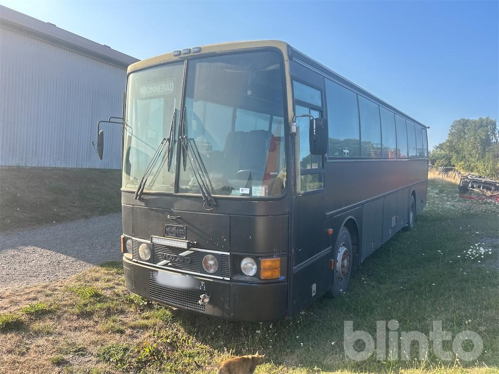 VOLVO B10 M-60 - Camping-car: photos 2 VOLVO B10 M-60 - Camping-car: photos 2