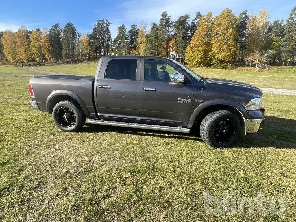 DODGE RAM Hemi 5,7 - Pick-up: photos 1 DODGE RAM Hemi 5,7 - Pick-up: photos 1