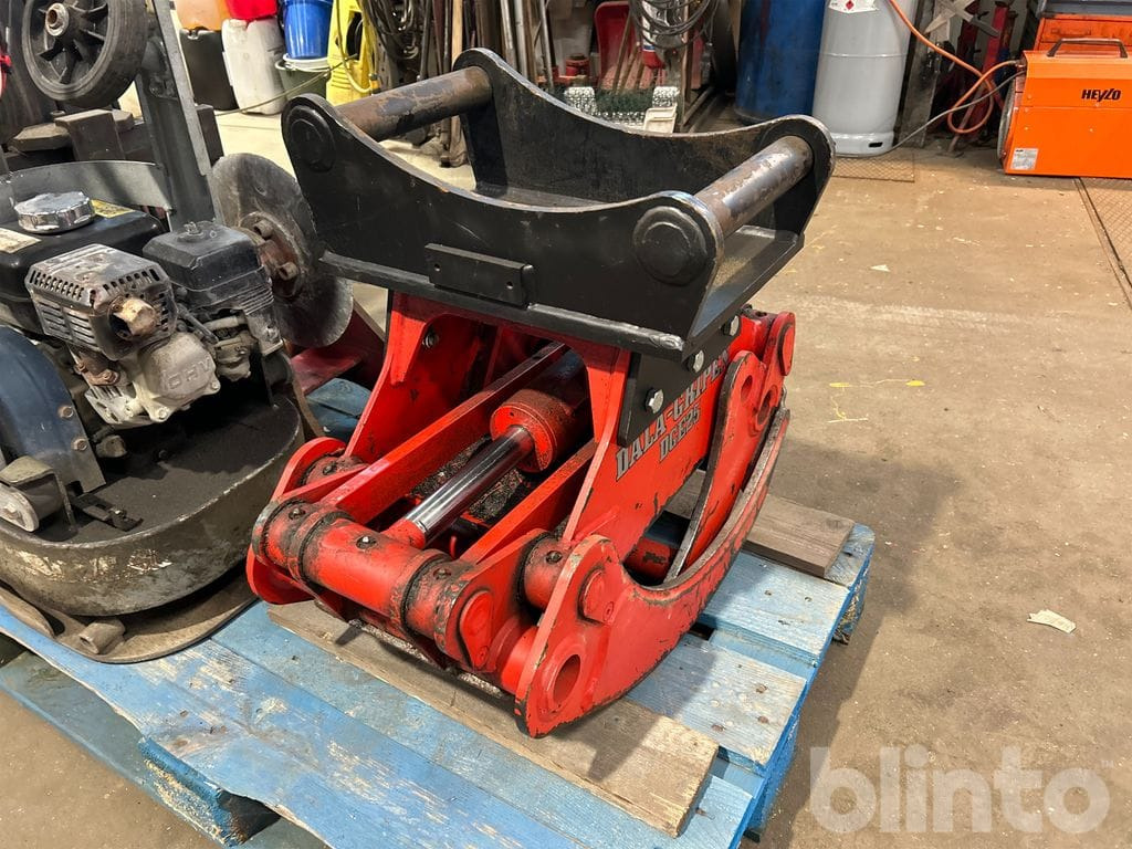 Dala-gripen DGE25 med S50 fäste - Grappin: photos 2 Dala-gripen DGE25 med S50 fäste - Grappin: photos 2