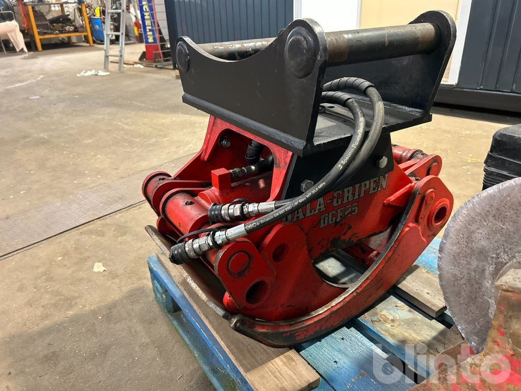 Dala-gripen DGE25 med S50 fäste - Grappin: photos 5 Dala-gripen DGE25 med S50 fäste - Grappin: photos 5