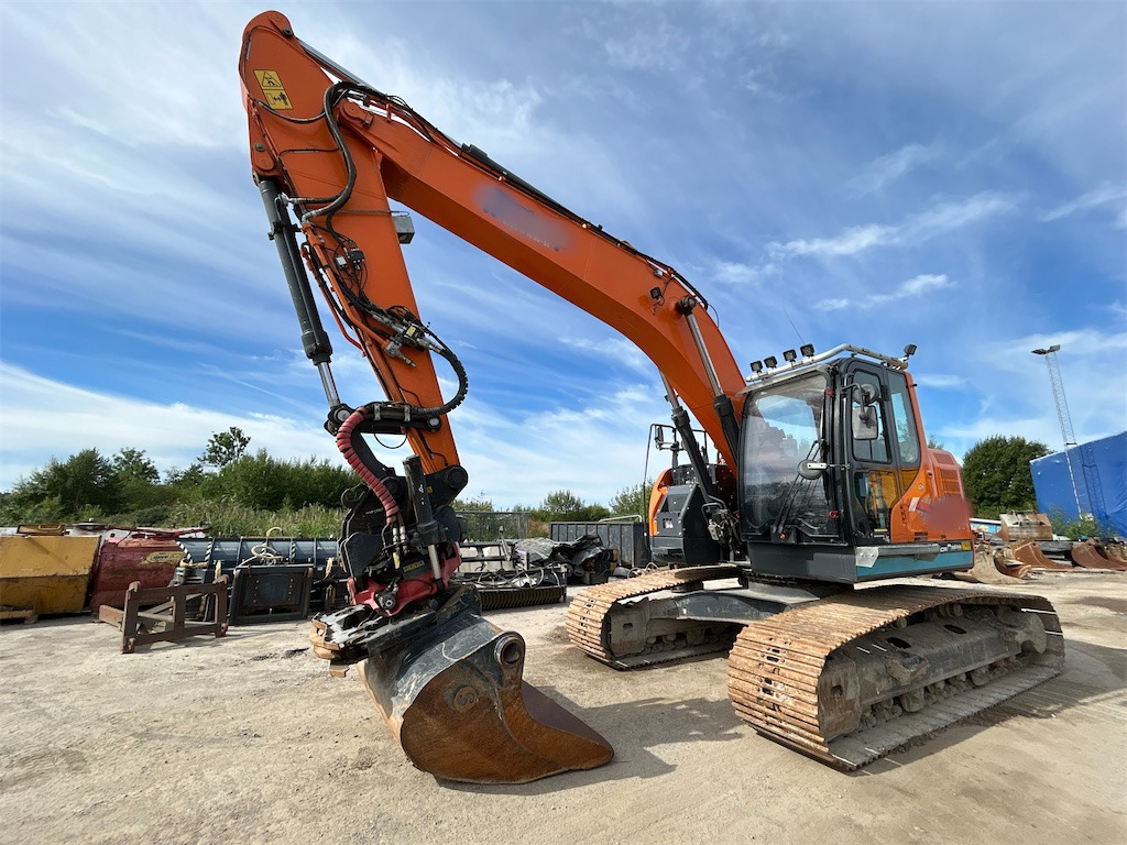 Doosan DX 235 LCR - Pelle sur chenille: photos 1 Doosan DX 235 LCR - Pelle sur chenille: photos 1