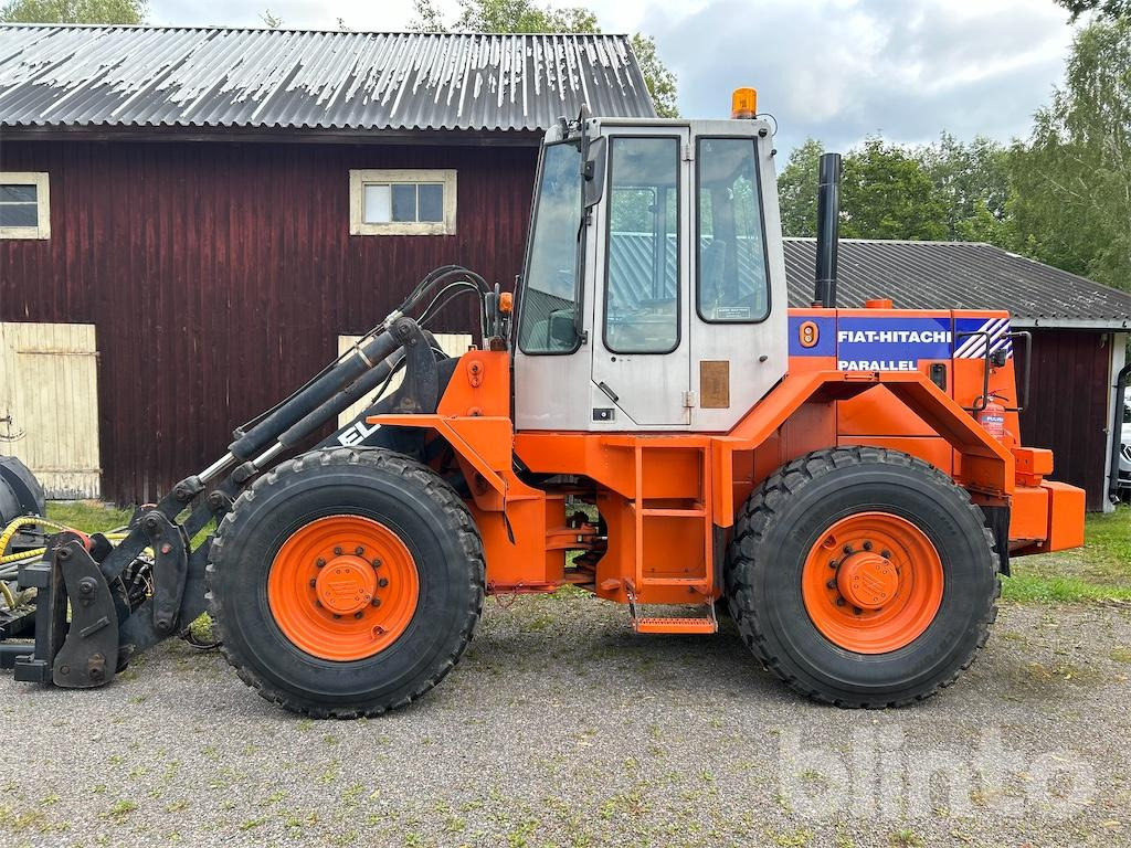 FIAT-HITACHI Paralell FR90 - Chargeuse sur pneus: photos 2 FIAT-HITACHI Paralell FR90 - Chargeuse sur pneus: photos 2