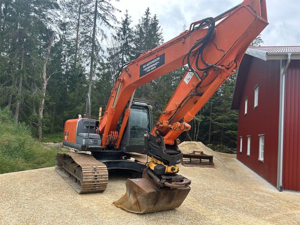 Hitachi 180 LC - Pelle sur chenille: photos 4 Hitachi 180 LC - Pelle sur chenille: photos 4
