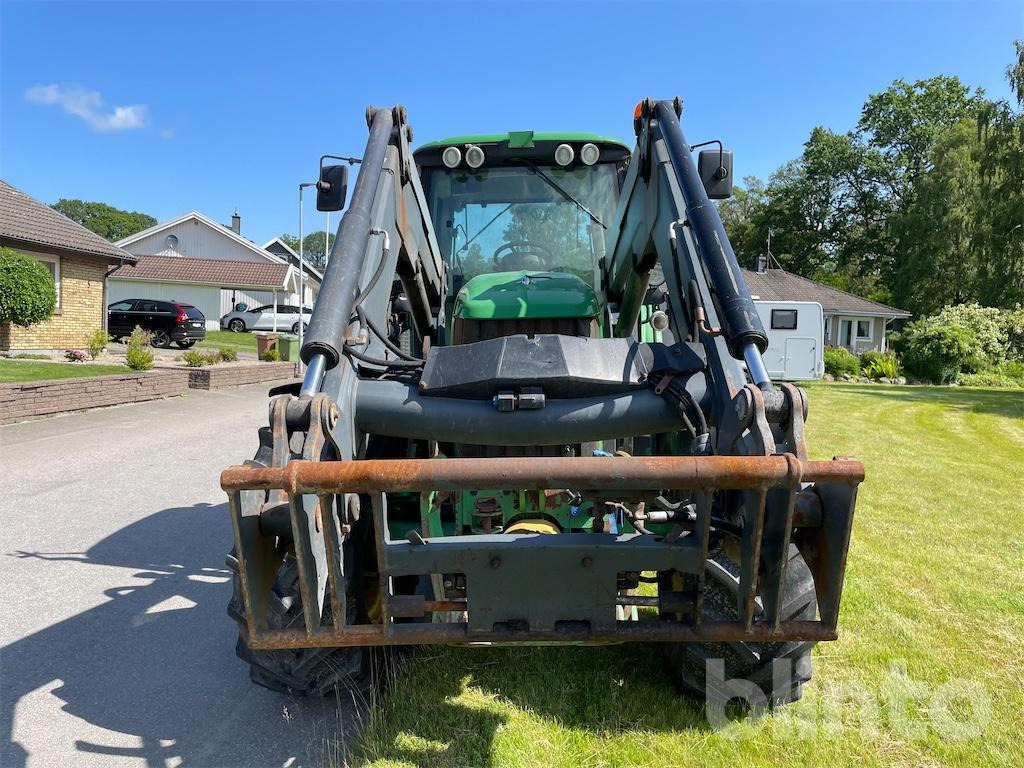 JOHN DEERE 6830 premium - Tracteur agricole: photos 2 JOHN DEERE 6830 premium - Tracteur agricole: photos 2