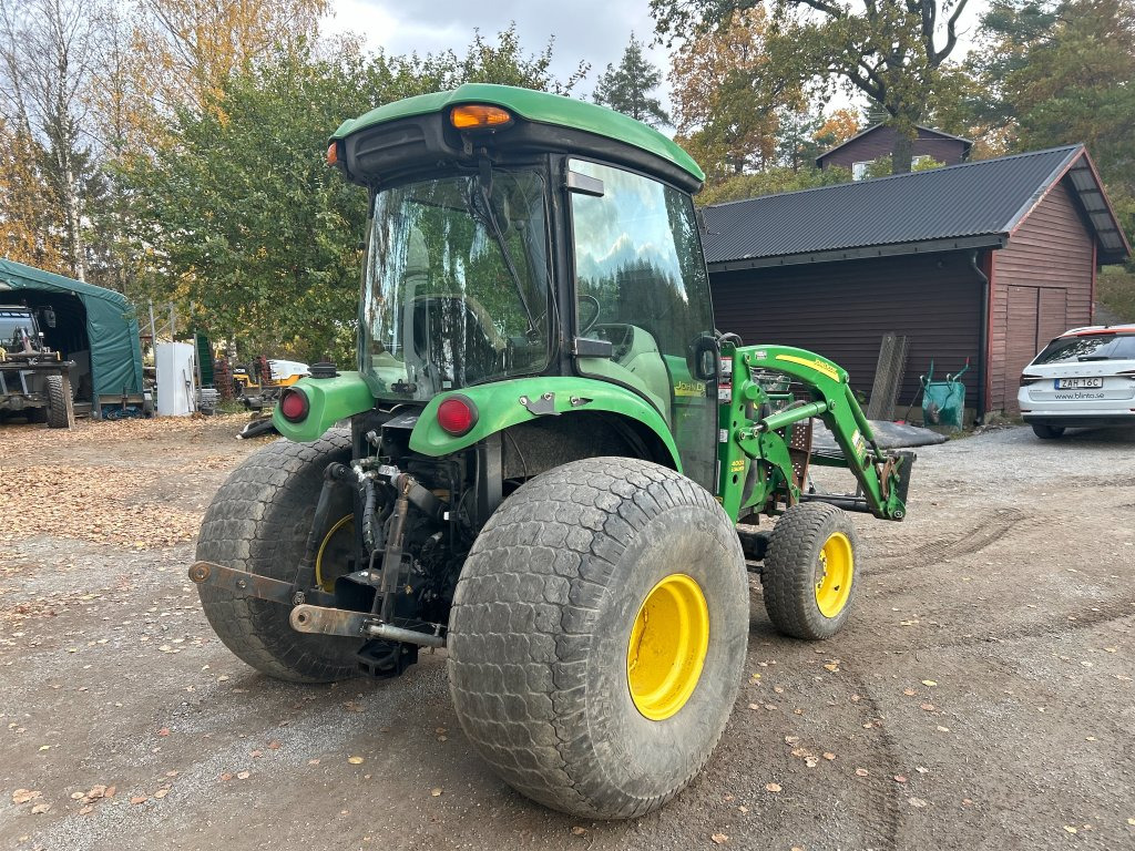 John Deere 4720 med 400X lastare - Tracteur agricole: photos 5 John Deere 4720 med 400X lastare - Tracteur agricole: photos 5