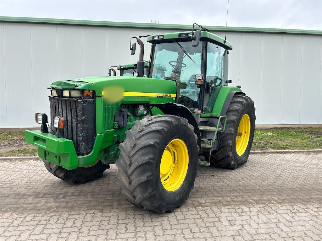 John Deere 8100 (1996) - Tracteur agricole: photos 1 John Deere 8100 (1996) - Tracteur agricole: photos 1