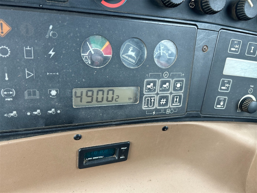John Deere 8400 (1998) - Tracteur agricole: photos 5 John Deere 8400 (1998) - Tracteur agricole: photos 5