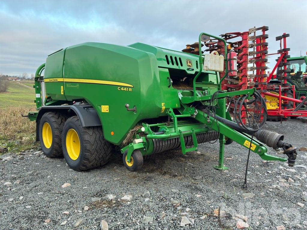 John Deere C441 R - Presse à balles rondes, Enrubanneuse: photos 3 John Deere C441 R - Presse à balles rondes, Enrubanneuse: photos 3
