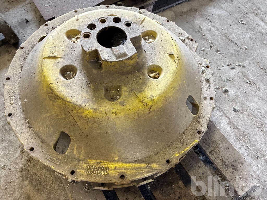 John Deere R43530/R71905 - Contrepoids pour Tracteur agricole: photos 1 John Deere R43530/R71905 - Contrepoids pour Tracteur agricole: photos 1