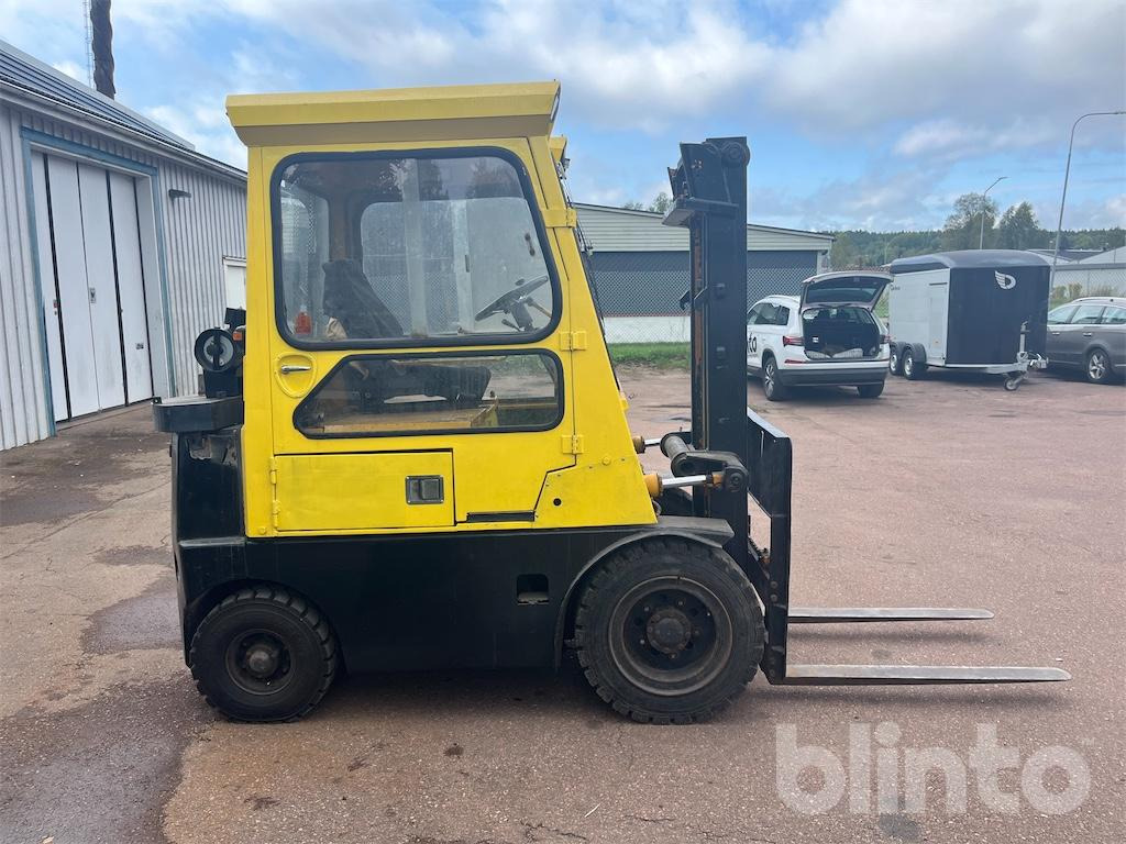 Komatsu FD20-6 - Chariot élévateur diesel: photos 4 Komatsu FD20-6 - Chariot élévateur diesel: photos 4