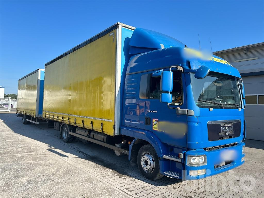 MAN TGL 8.250 (2012) - Camion à rideaux coulissants: photos 2 MAN TGL 8.250 (2012) - Camion à rideaux coulissants: photos 2