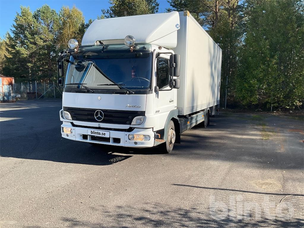MERCEDES-BENZ 818 L - Camion fourgon: photos 1 MERCEDES-BENZ 818 L - Camion fourgon: photos 1