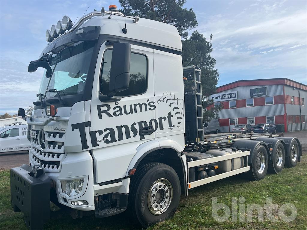 MERCEDES-BENZ Arocs 3251 8x4 - Camion ampliroll: photos 1 MERCEDES-BENZ Arocs 3251 8x4 - Camion ampliroll: photos 1
