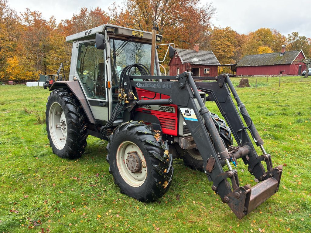 MF 3050 4WD - Tracteur agricole: photos 3 MF 3050 4WD - Tracteur agricole: photos 3